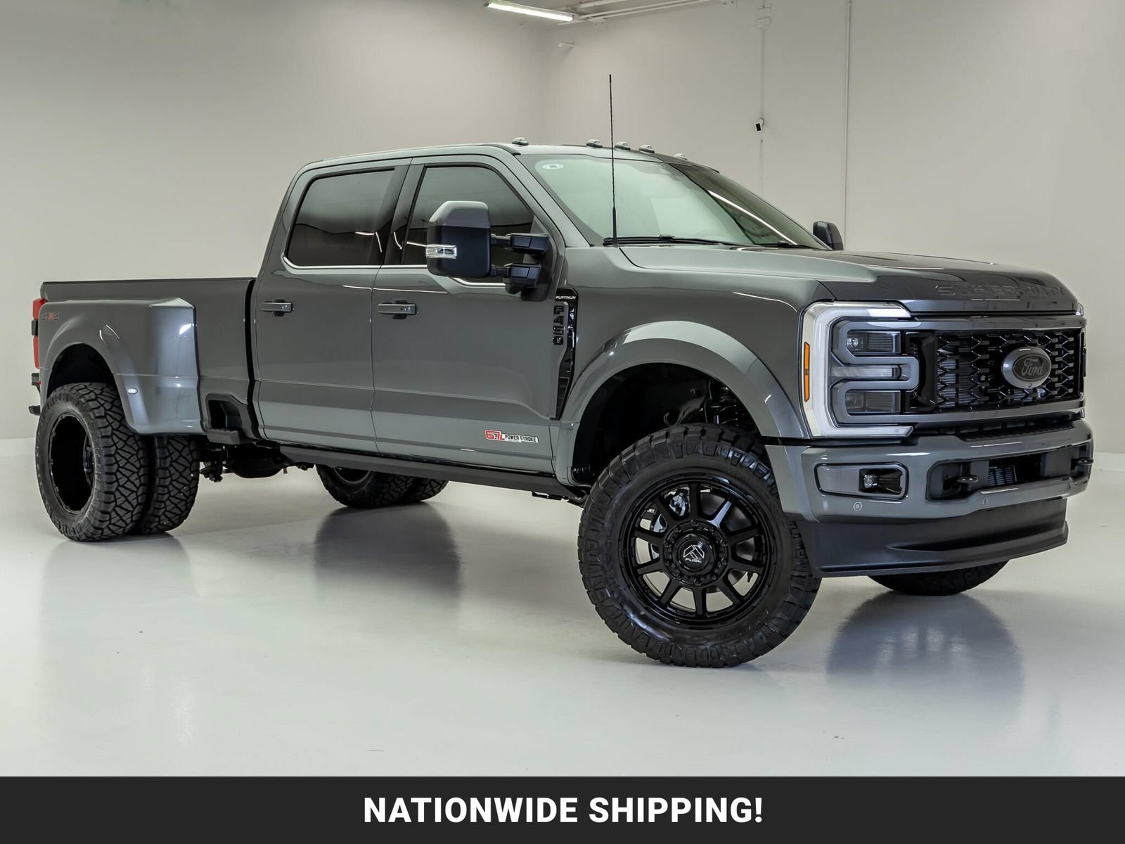Used 2027 Ford F450 Platinum w/ Platinum Plus Package AWD/4WD image 1