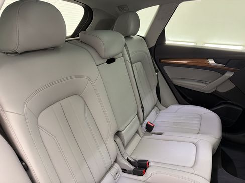 Used 2023 Audi Q5 2.0T Premium Plus AWD/4WD image 28