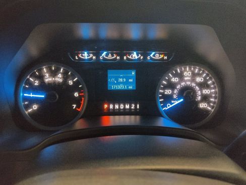 Used 2017 Ford F150 XLT AWD/4WD image 23