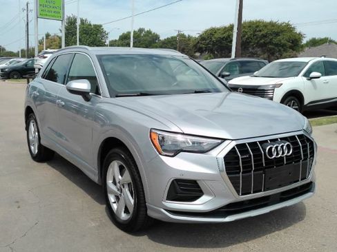 Used 2022 Audi Q3 2.0T Premium AWD/4WD image 4