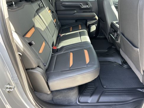 Used 2024 GMC Sierra 2500 AT4 w/ AT4 Premium Plus Package image 16