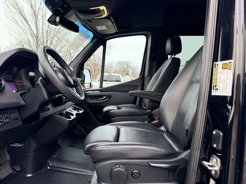 Used 2020 Mercedes-Benz Sprinter 3500 image 10