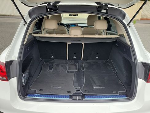 Used 2022 Mercedes-Benz GLC 300 image 21