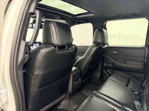 Used 2022 Nissan Frontier PRO-4X w/ Pro-4X Premium Package image 20