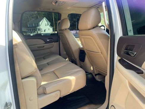 Used 2014 GMC Sierra 3500 Denali AWD/4WD image 28