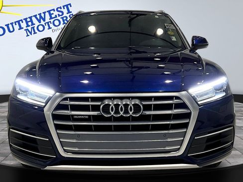 Used 2020 Audi Q5 2.0T Premium w/ Convenience Package AWD/4WD image 2