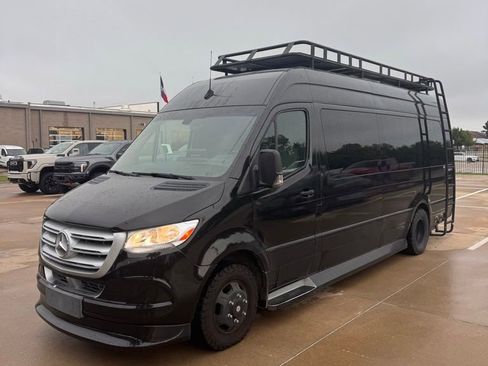 Used 2021 Mercedes-Benz Sprinter 3500 image 3