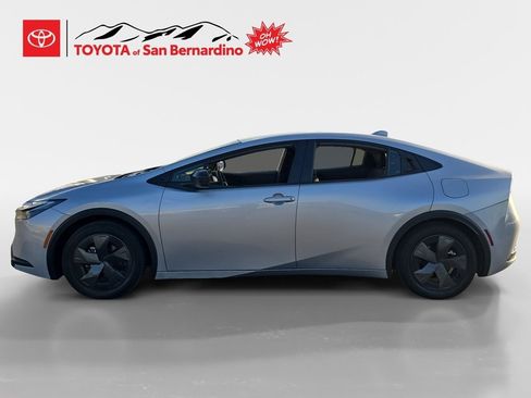 Certified 2024 Toyota Prius LE image 2