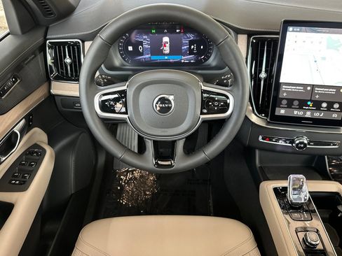 New 2026 Volvo XC90 B6 Plus image 12