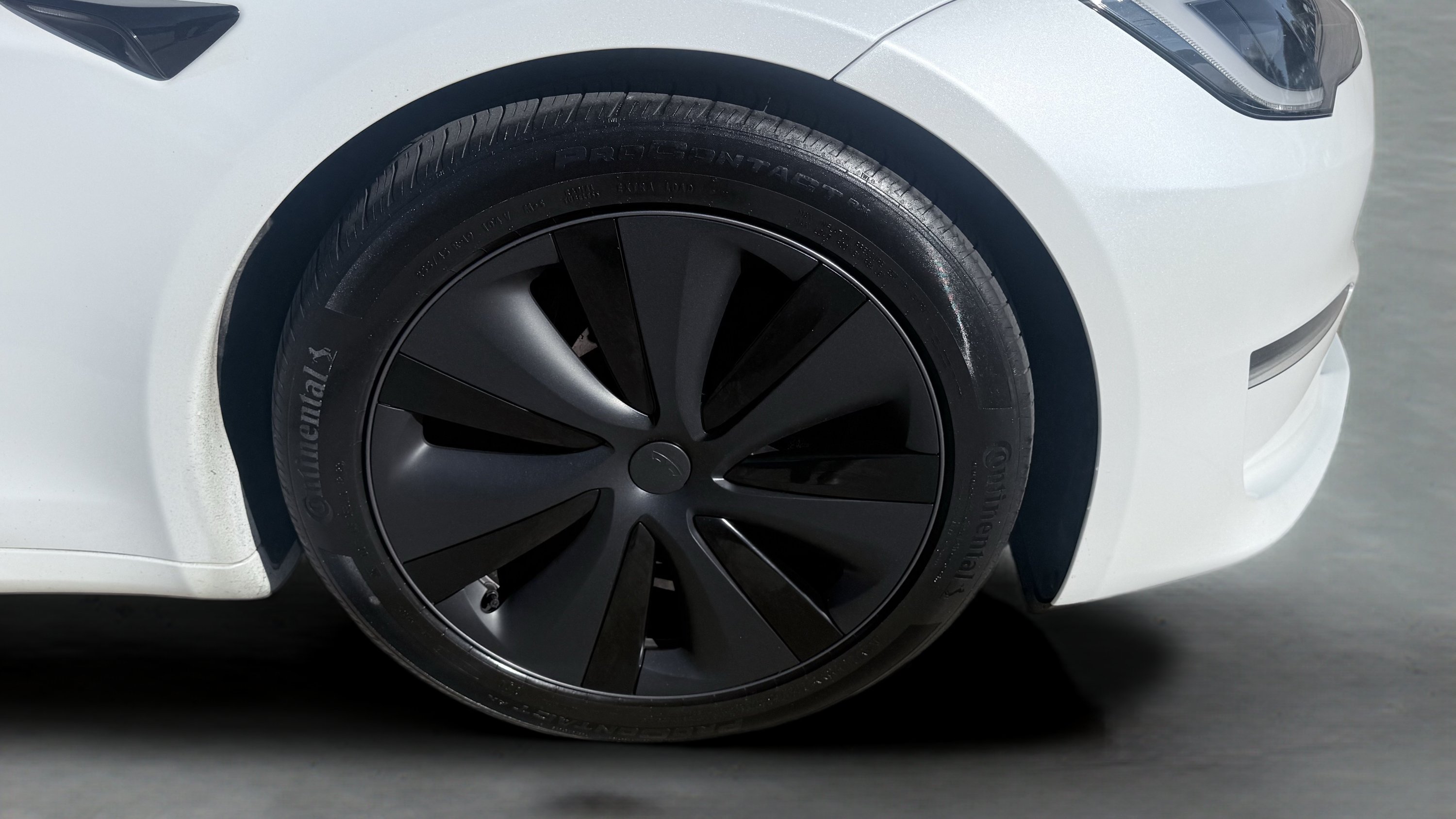 Used 2023 Tesla Model S AWD/4WD image 15