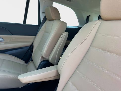 New 2026 Mercedes-Benz GLS 450 4MATIC image 15