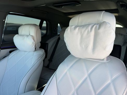 New 2025 Mercedes-Benz Maybach EQS 680 4MATIC image 15