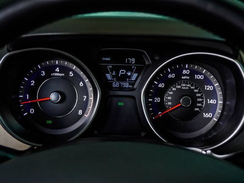 Used 2016 Hyundai Elantra Value Edition FWD image 31