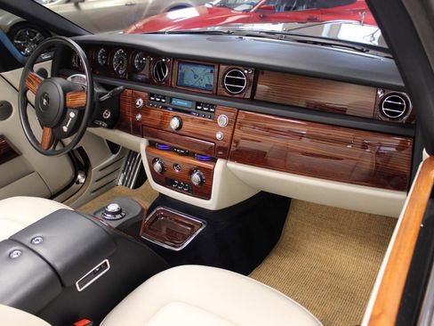 Used 2009 Rolls-Royce Phantom Drophead Coupe RWD image 26