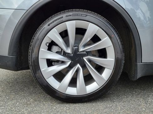 Used 2026 Tesla Model Y Long Range image 22