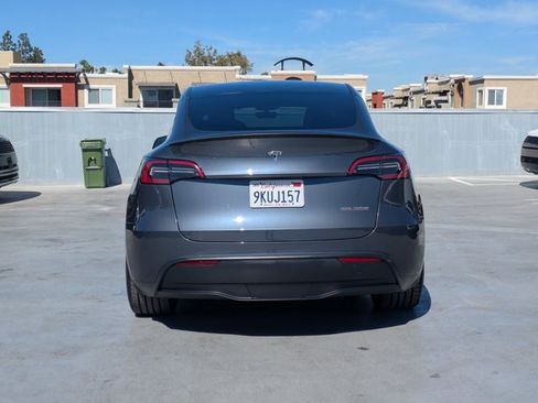 Used 2023 Tesla Model Y Performance AWD/4WD image 7