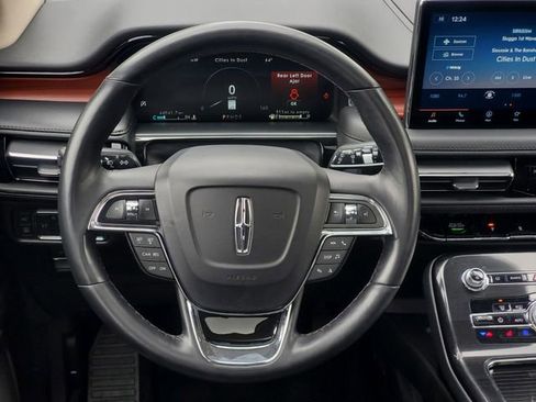 Certified 2022 Lincoln Nautilus Reserve AWD/4WD image 27