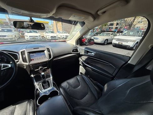 Used 2016 Ford Edge Titanium w/ Technology Package image 16