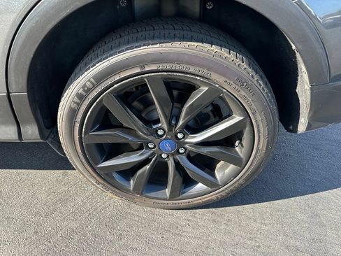 Used 2018 Ford Escape SE w/ SE Sport Appearance Package AWD/4WD image 7