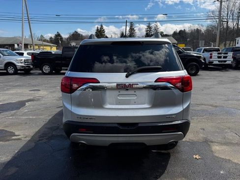 Used 2018 GMC Acadia SLT w/ LPO, Floor Liner Package image 5