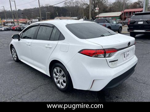 Used 2023 Toyota Corolla LE image 5