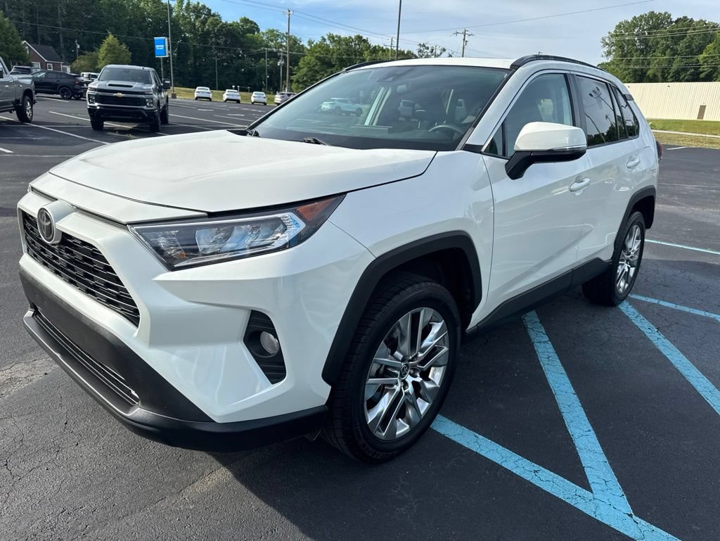 Used 2021 Toyota RAV4 XLE Premium FWD image 2