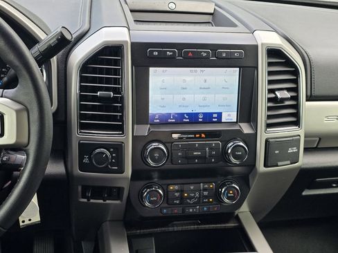 Used 2020 Ford F250 Lariat w/ Lariat Value Package AWD/4WD image 19
