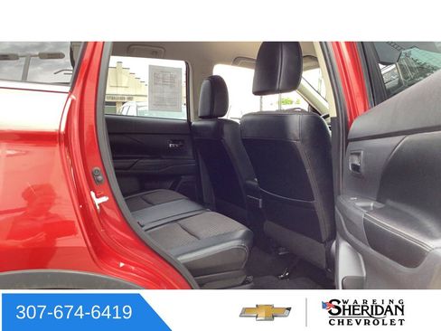 Used 2015 Mitsubishi Outlander GT AWD/4WD image 24