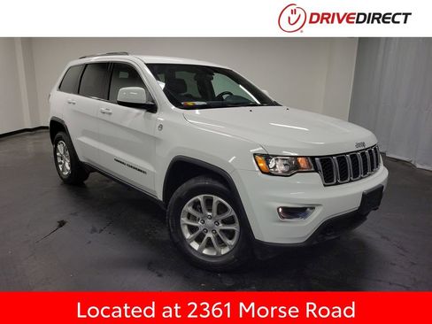 Used 2021 Jeep Grand Cherokee Laredo image 1