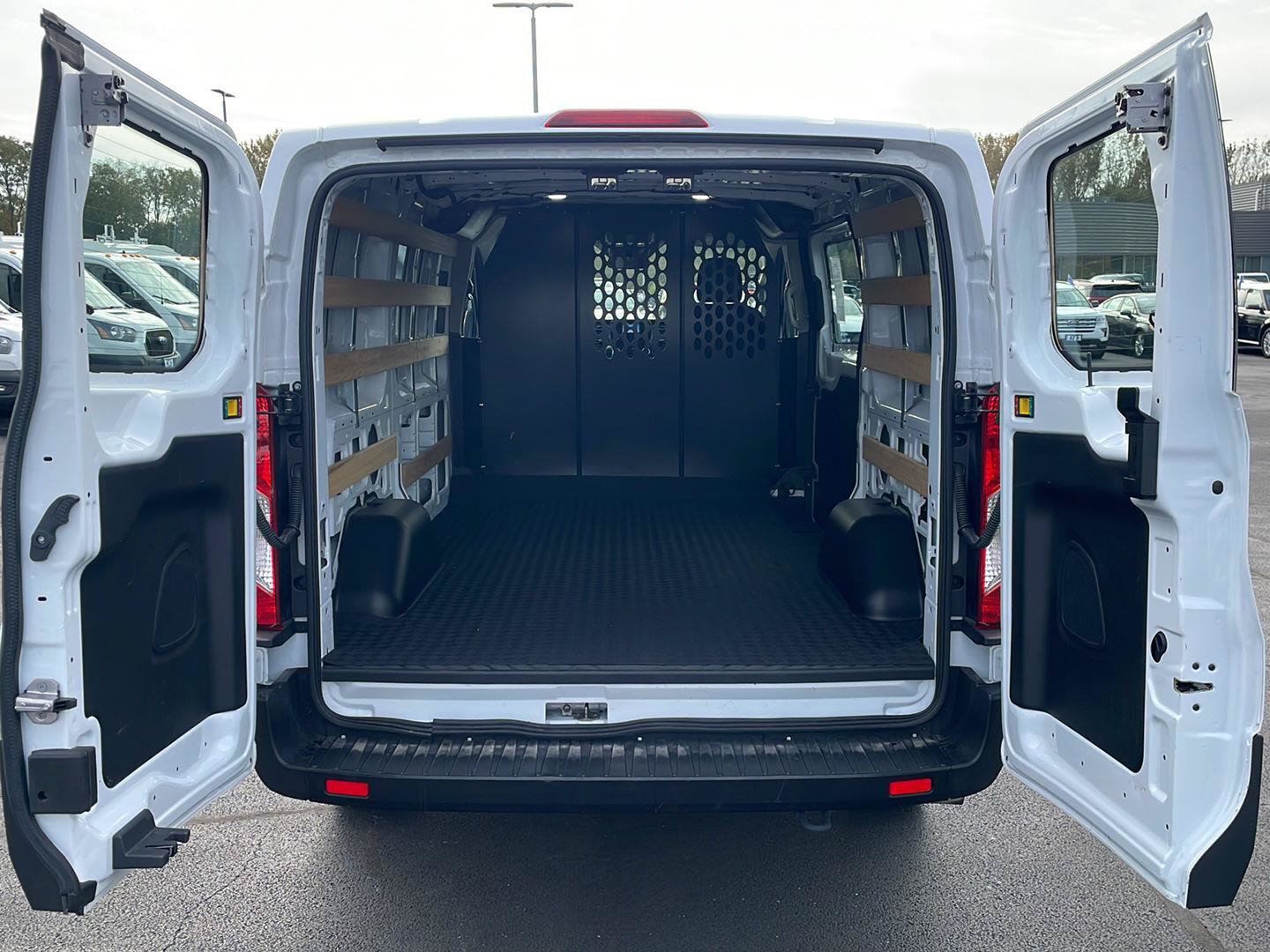 Used 2025 Ford Transit 250 Low Roof w/ Exterior Upgrade Package RWD image 24
