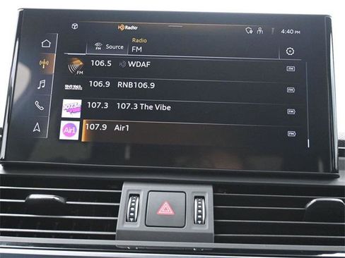 Used 2024 Audi Q5 e Premium Plus w/ Premium Plus Package image 21