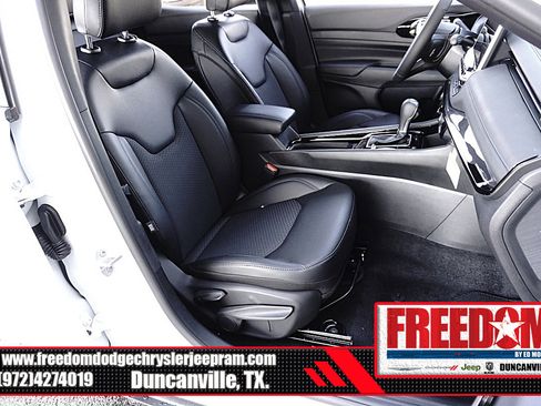 New 2026 Jeep Compass Latitude image 15