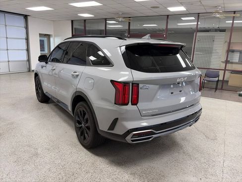 Used 2023 Kia Sorento SX AWD/4WD image 5