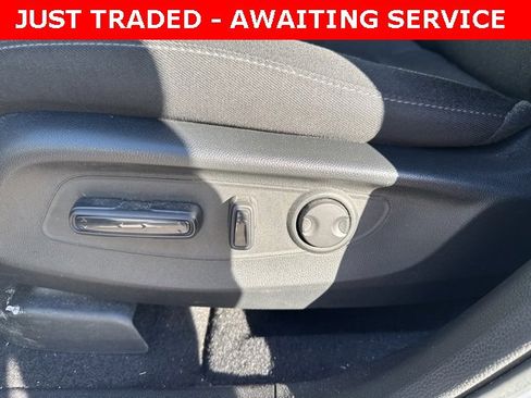 Used 2023 Honda CR-V EX image 14