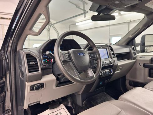 Used 2022 Ford F250 XL w/ Power Equipment Group AWD/4WD image 13