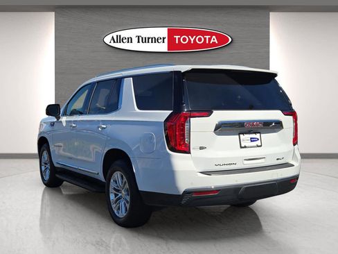 Used 2023 GMC Yukon SLT w/ SLT Premium Package image 9
