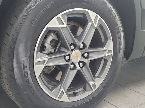 Used 2025 Chevrolet Blazer LT FWD image 31