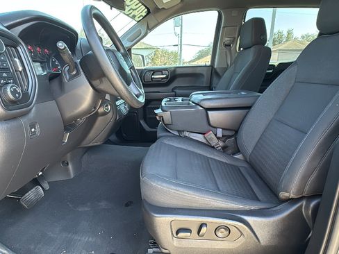 Used 2023 Chevrolet Silverado 1500 Custom Trail Boss image 9