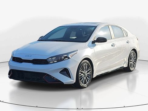 Used 2023 Kia Forte GT-Line w/ GT-Line Premium Package image 7