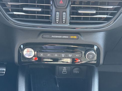 Used 2024 Ford Escape ST-Line Elite w/ Premium Technology Package image 21