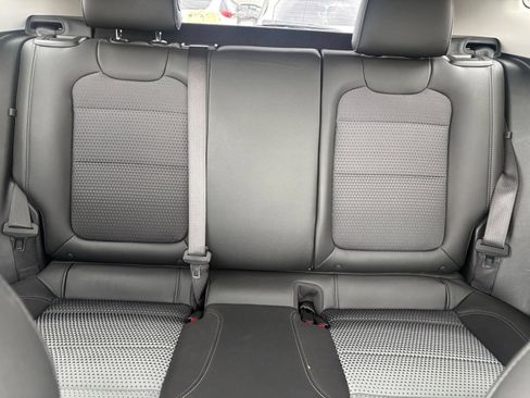 Used 2025 Chevrolet Trax LT FWD image 37