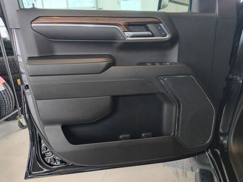 Used 2024 Chevrolet Silverado 1500 RST image 19