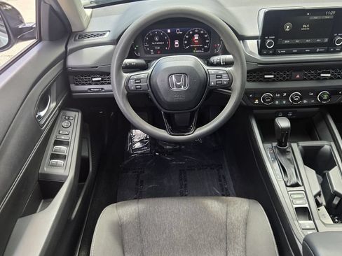 Certified 2025 Honda Accord SE image 13