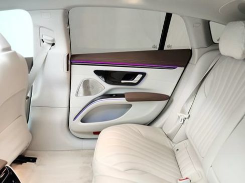 Used 2023 Mercedes-Benz EQS 450+ Sedan image 46