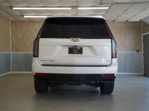 Used 2021 Cadillac Escalade Sport Platinum AWD/4WD image 8