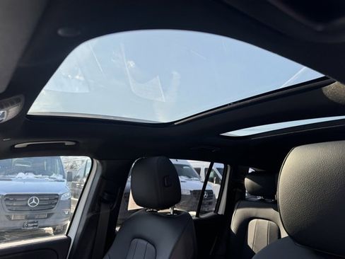 Used 2026 Mercedes-Benz GLB 250 4MATIC image 22