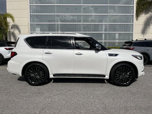 Certified 2024 INFINITI QX80 Sensory w/ Cargo Package AWD/4WD image 11