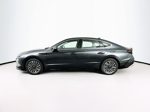 Used 2025 Hyundai Sonata SEL FWD image 4