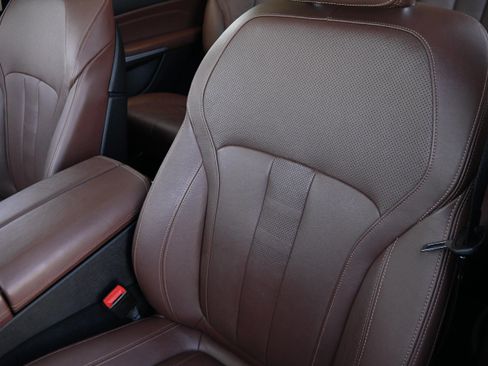 Used 2020 BMW X7 xDrive40i w/ Premium Package image 10