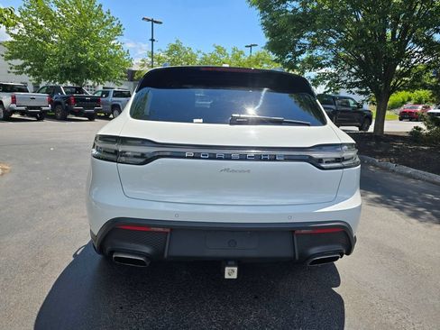 Used 2023 Porsche Macan AWD/4WD image 7